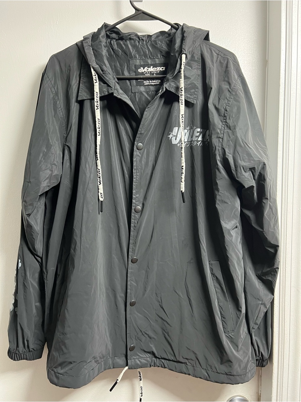 Valeza Animes Black Men's Windbreaker Jacket with Hood